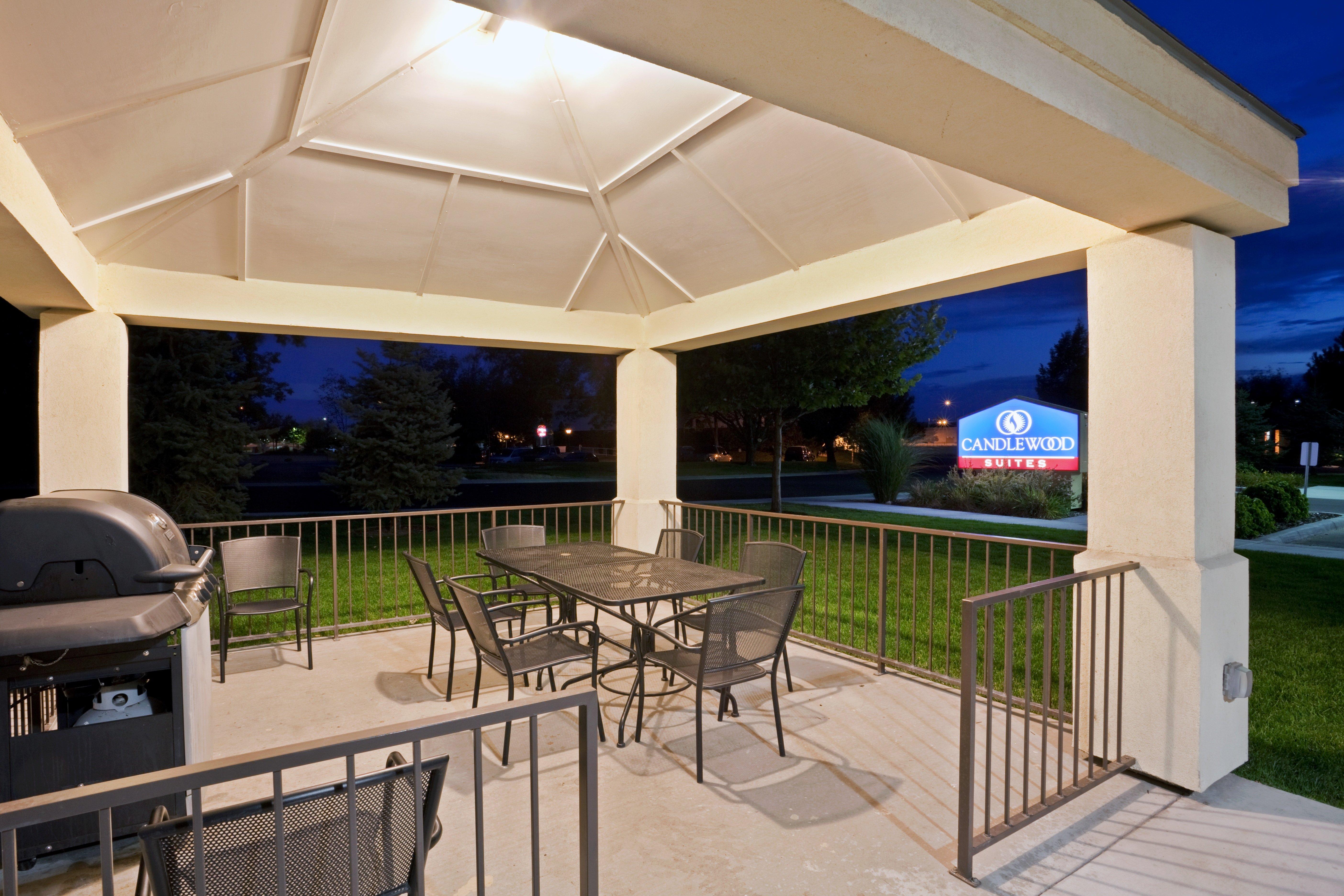 Candlewood Suites Boise - Towne Square, An Ihg Hotel Exterior photo